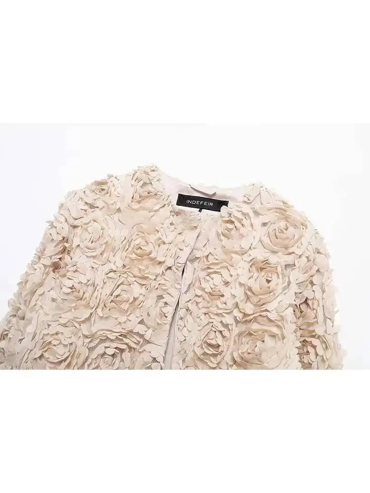 2025年秋ジャケット ショート丈 カジュアル テクスチャードフラワー エレガントジャケット レディースファッション 長袖 ストリートウェア 新作アウター