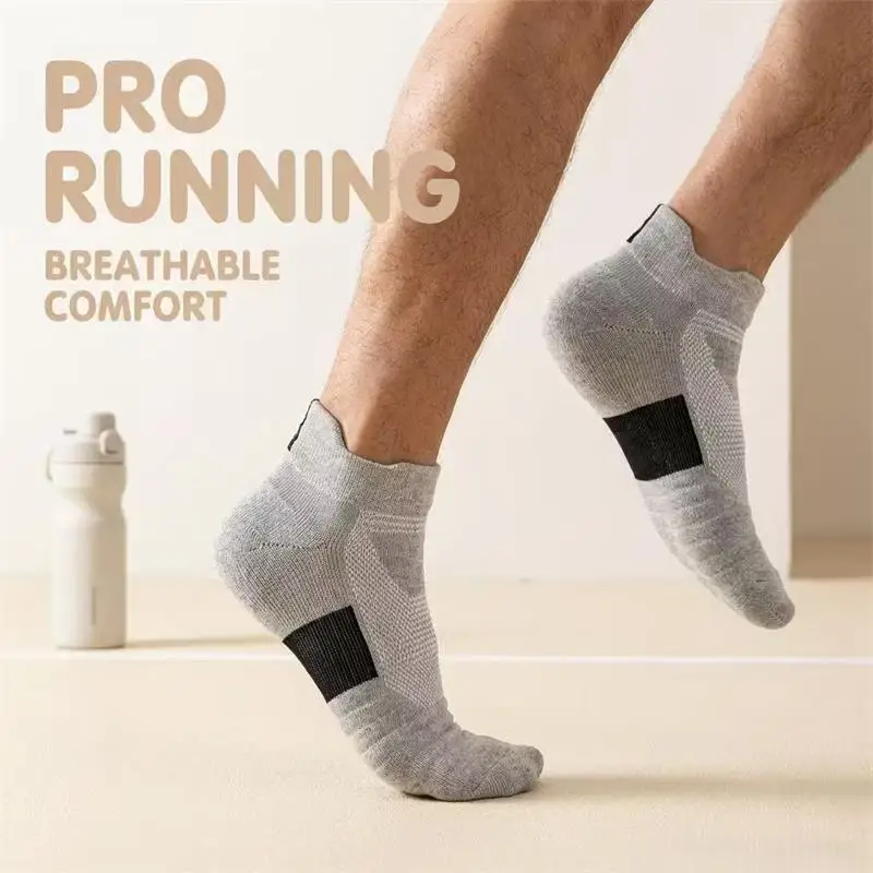 

3Pairs/Men's Sports Socks High Quality Cotton Comfortable Breathable Basketball Short Socks Casual Fashion Low-cut Ankle Socks