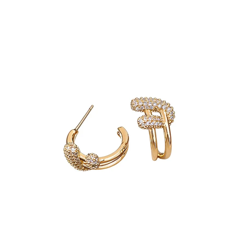 

Silver Needle Shiny Zircon Letter C Stud Earrings for Women Unique Design Fashion Earrings Light Luxury Premium Jewelry Gift