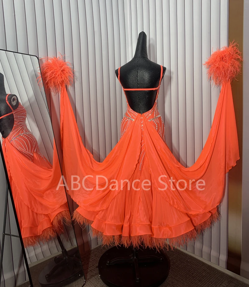 قاعة المنافسة الجديدة فستان الرقص القياسي ملابس الرقص مرحلة ارتداء فستان الرقص الكبار