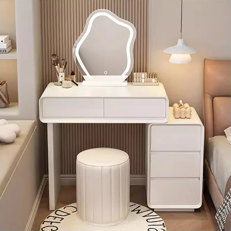 Italian Modern Vanity Table Trendy Aesthetic Artistic Elegant Vanity Table Classic Minimalistic Meuble De Chambre Furniture