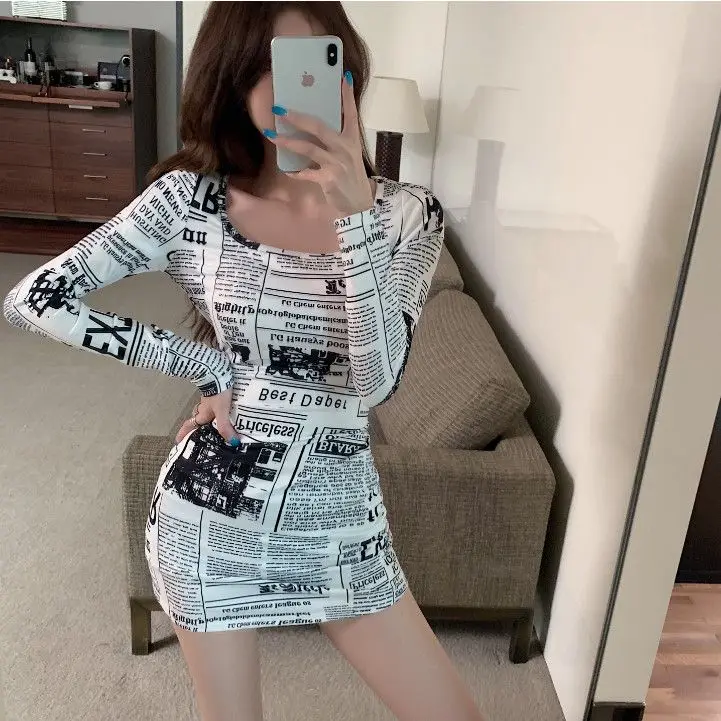 

Newspaper Print Square Collar Dress Casual Sexy Long Sleeve Hip Wrap Dress Euro-American Women'S Fashion