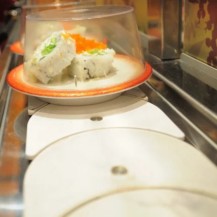 สายพานลำเลียงซูชิแบบคลาสสิกที่มีประสิทธิภาพสำหรับร้านซูชิและร้านชาบู