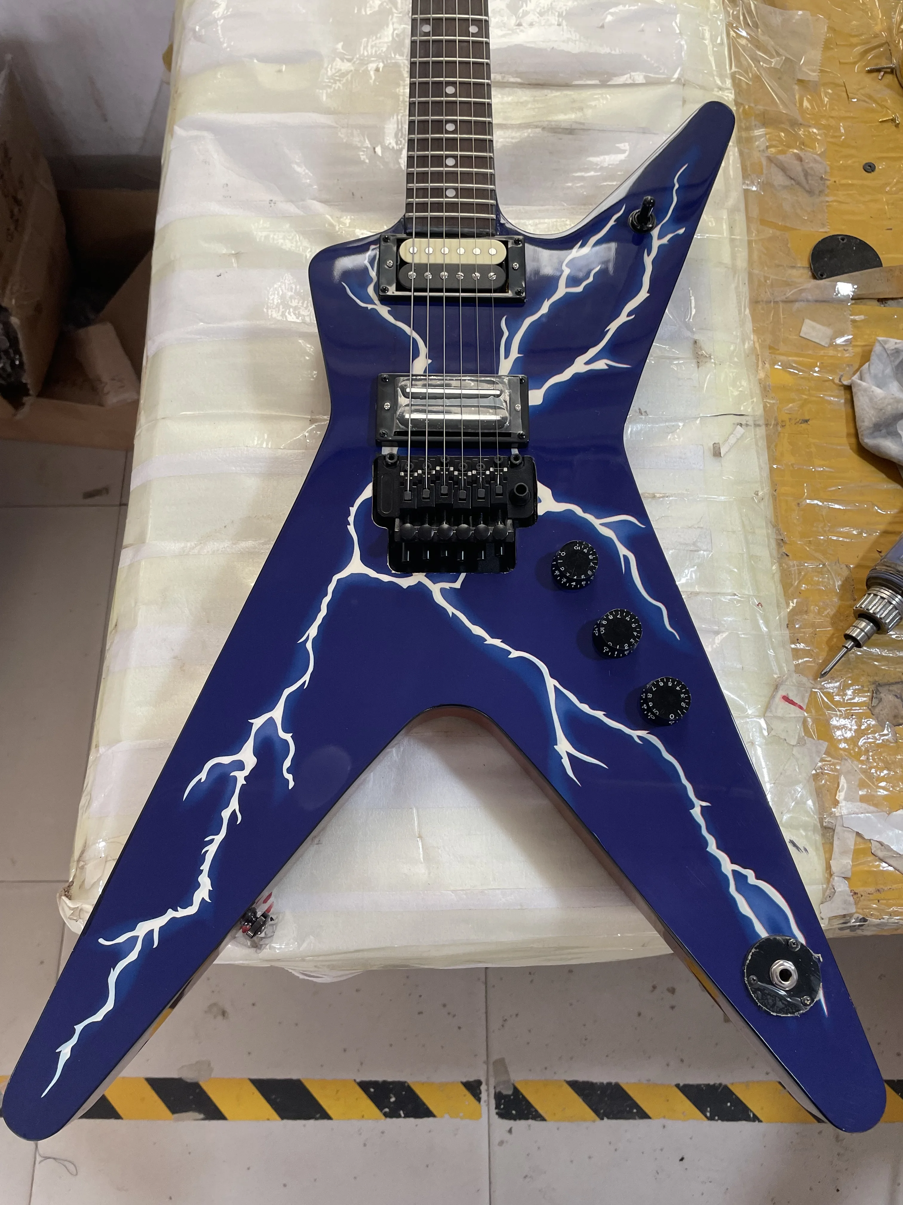 Dimebag Darrell Signature Model Electric Guitar Blue Lightning