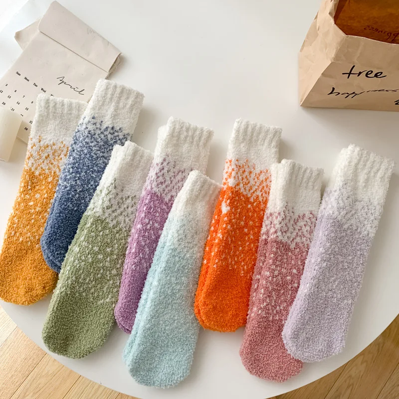 Women's Socks Winter Thicked Plushed Warm Soft Japanese Harajuku Creative Gradient Funny Socks For Girl Coral Fleece Floor Socks