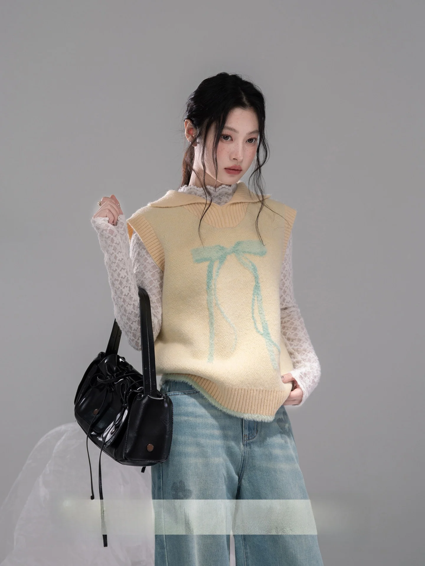 

COTRE Early Spring Bright Day Youthful een Yellow V-Ne Embroidered Knitted Vest Soft Sweet Sle Pure E-commerce S