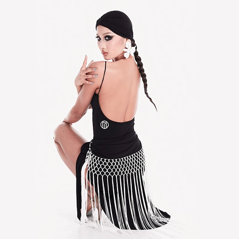 2025 nowych kobiet latynoskie kostiumy na występy taneczne kombinezon z paskiem frędzle nieregularna spódnica garnitur Chacha Rumba latynoska sukienka DN20582