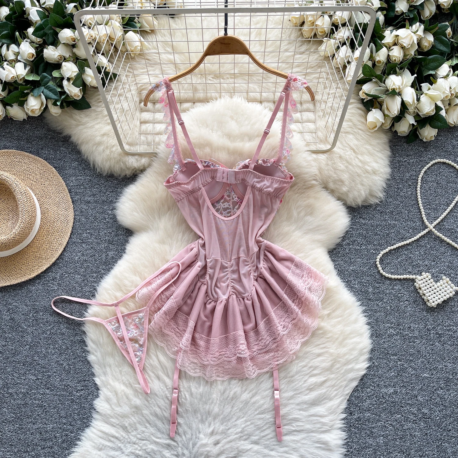 Chic Sexy arête de poisson épaules dénudées dentelle froncé fée a-ligne été femmes Boho robe d'été femmes vêtements mini robe