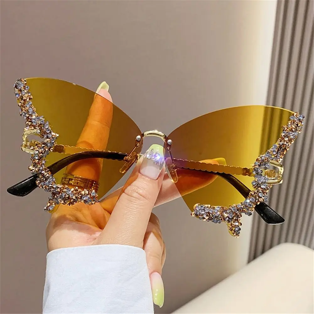 Vintage Diamond Y2K Eyewear Purple Sunglasses for Women Bling Sun Glasses Ladies Shades Butterfly Sunglasses