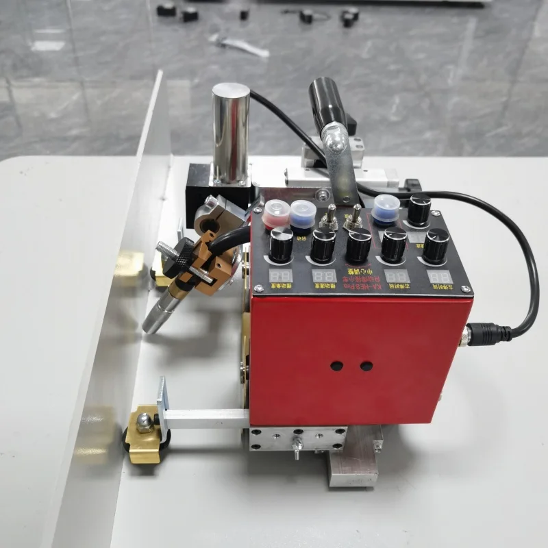 

Versatile Automatic Portable Mig Pipe Welding Machine Welding Tractor Automatic Welding Equipment For Pipeline