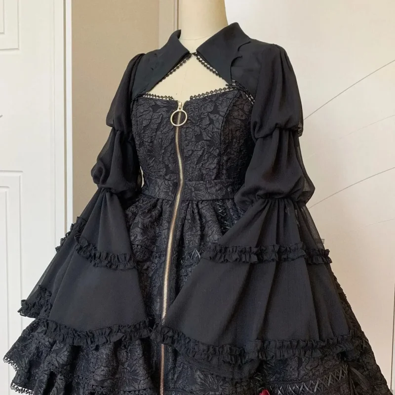 القوطية لوليتا سترة بلوزة المرأة فضفاضة نفخة الأكمام الدانتيل المرقعة الأسود اقتصاص قمصان Harajuku الخفافيش طوق الرؤوس القمم