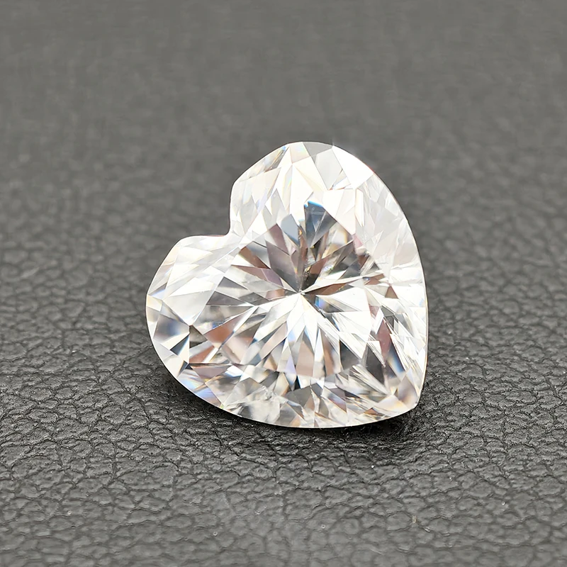Super White D Color Moissanite Stone Heart Cut 0.3-7.0ct VVS1 Positive Pass Diamond Tester with GRA Certificate