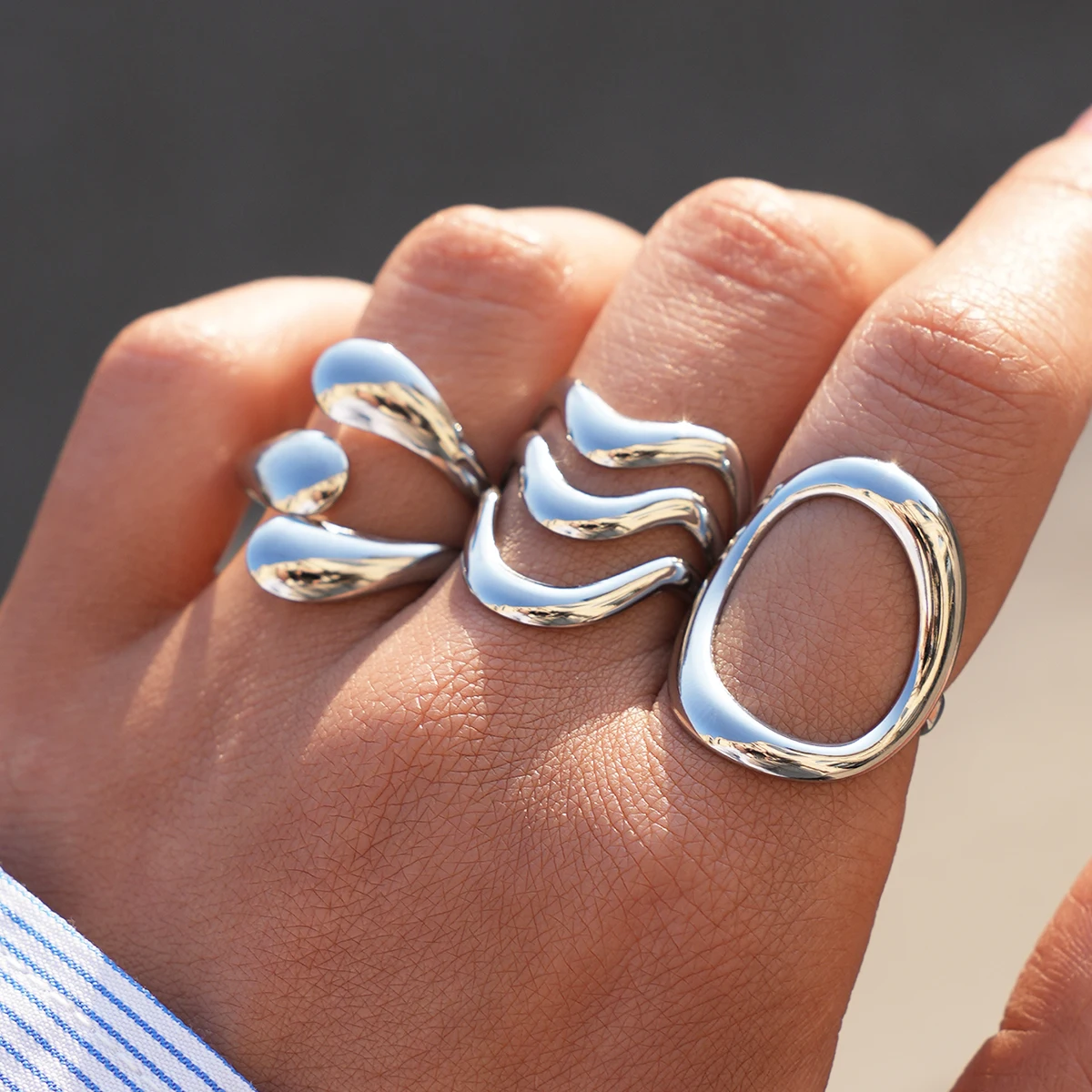 Edelstahl-Ringe mit Offener Geometrie für Damen Vintage Luxus Klassische Ringe Hochzeits-Paarringe Party-Schmuck Geschenke 2026