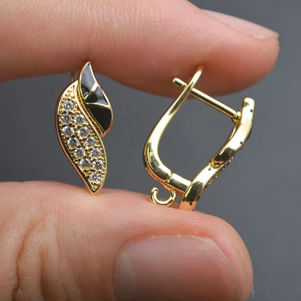 New Design High Quality Anti-rust Leaf Shape Black Enamel Ear Wire Clasps for Dangle Earrrings Making 18K Gold Jewelry Findings