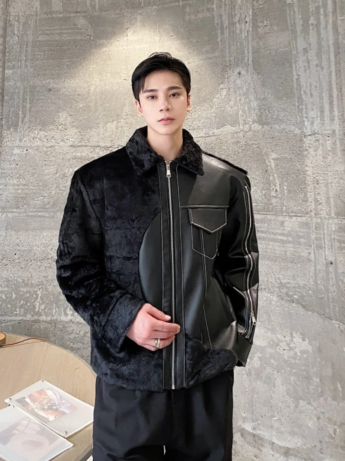 

Men's Winter Thiened Leather Jaet Quilted Coat Zipper Design Trendy Fur Collar ort Sle Long Sve Youth Faion