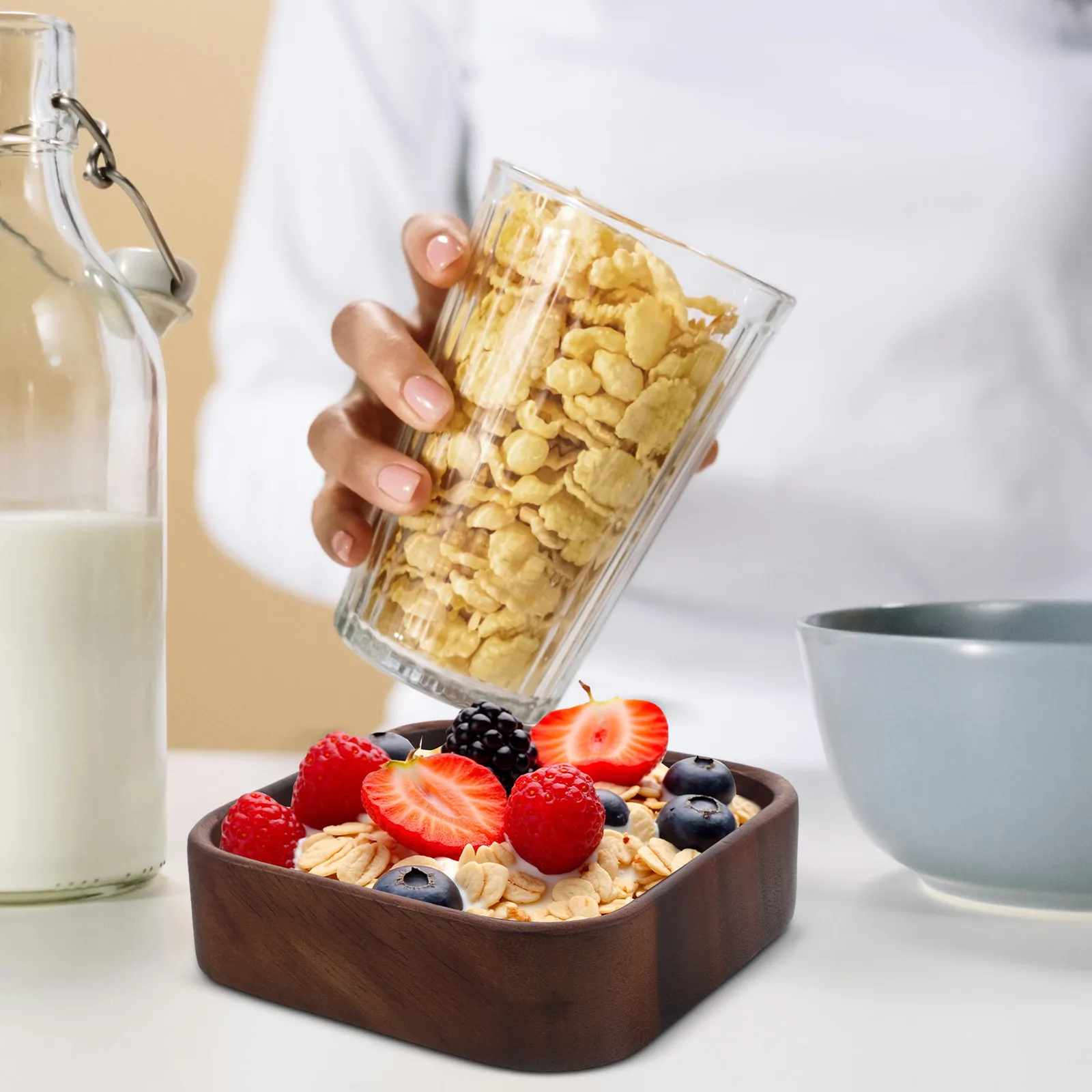 

Декоративная салатница из акации для сервировки фруктов, закусок и салатов на кофейном столике и вечеринках