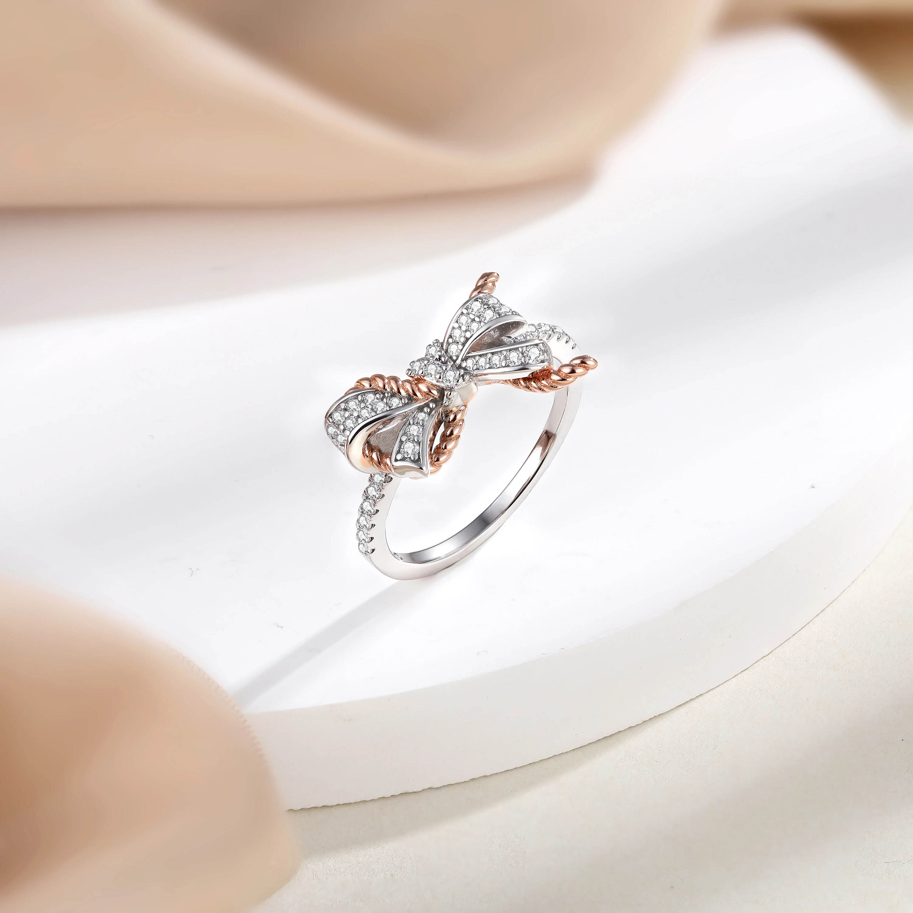 

Sun Star Fashion Ring Jewelry New Bow Butterfly Rings Twisted Rope Shaped Beautiful Luxury Rings