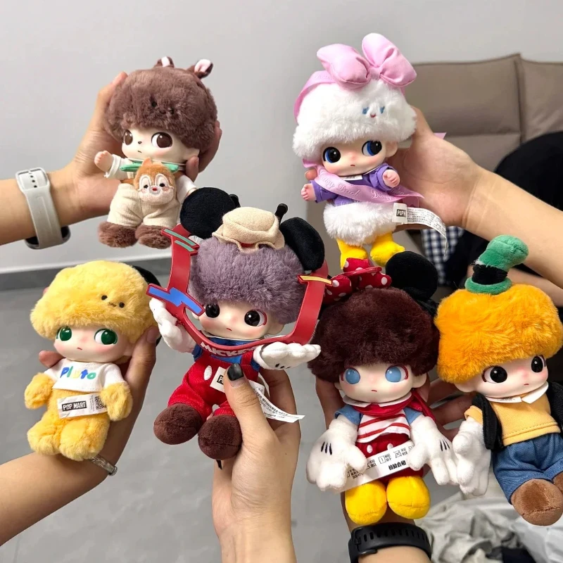 

POPMART Dimoo Word X Disney: Серия виниловых брелоков-фигурок в закрытой упаковке — очаровательные Микки, Минни, Дональд Дак. Подарки на Хэллоуин.