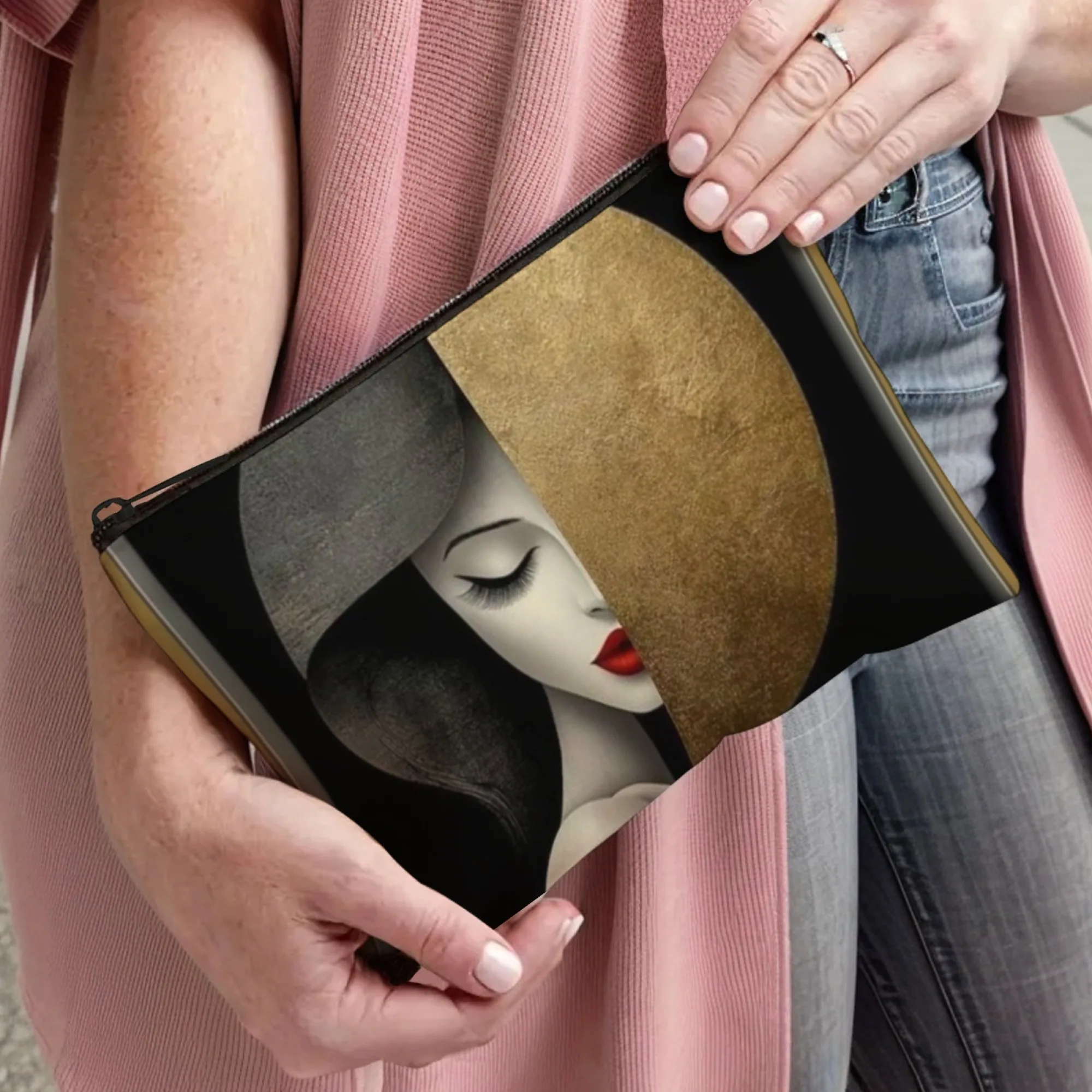 حقيبة مكياج بلاك آرت جيرل خفيفة الوزن ومحمولة لمستحضرات التجميل مع سحاب إغلاق مثالية لهدايا عيد الميلاد وأعياد الميلاد للنساء