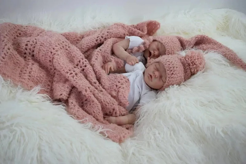 

Кукла-реборн NPK 45 см, виниловое тело, сестры-близнецы (младенцы А/В), спящие, с 3D-рисунком и видимыми венами, реалистичная 3D-пигментация кожи, игрушка-подарок