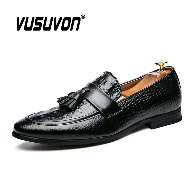 Men's Fashion Casual Wave Cow Split Leather Tessel Loafers Business Moccasins Black Shoes 38-47 Size Luxury Brand Designer