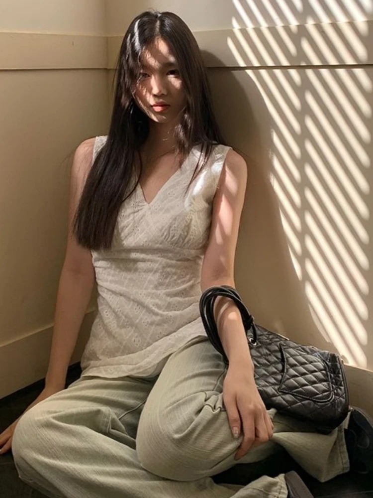 Y2k Aesthetic Women Flower Embroidery Blouse Vintage Sleeveless Grunge A-line Shirt Harajuku Bandage Summer Hollow Out Blouses