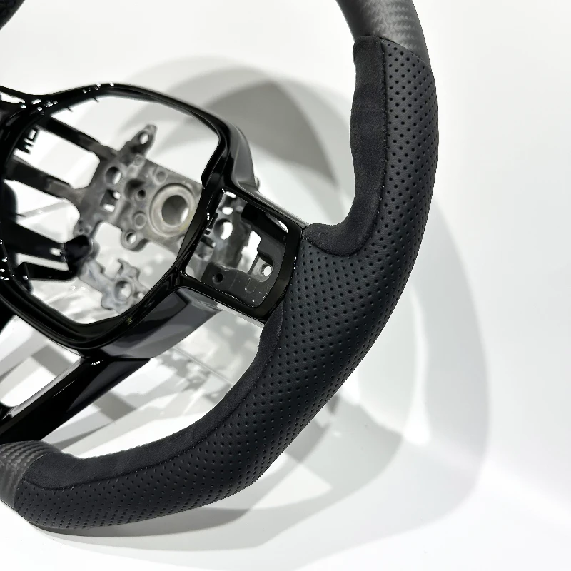 Two-Tone Leather Matte Carbon Fiber Steering Wheel for Honda Civic 11th Gen CR-V 6th Gen - Upgrade Your Drive with Style