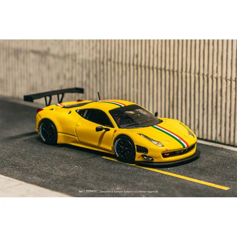 TW متوفر 1:64 فيراري 458 إيطاليا الأصفر دييكاست نموذج سيارة مجموعة لعبة صغيرة Tarmac Works