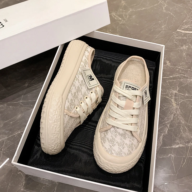 

Breathable Lace Front Casual Shoes Comfortable Women's Flats New Arrival Summer Fashionable White Color Women's Footwear