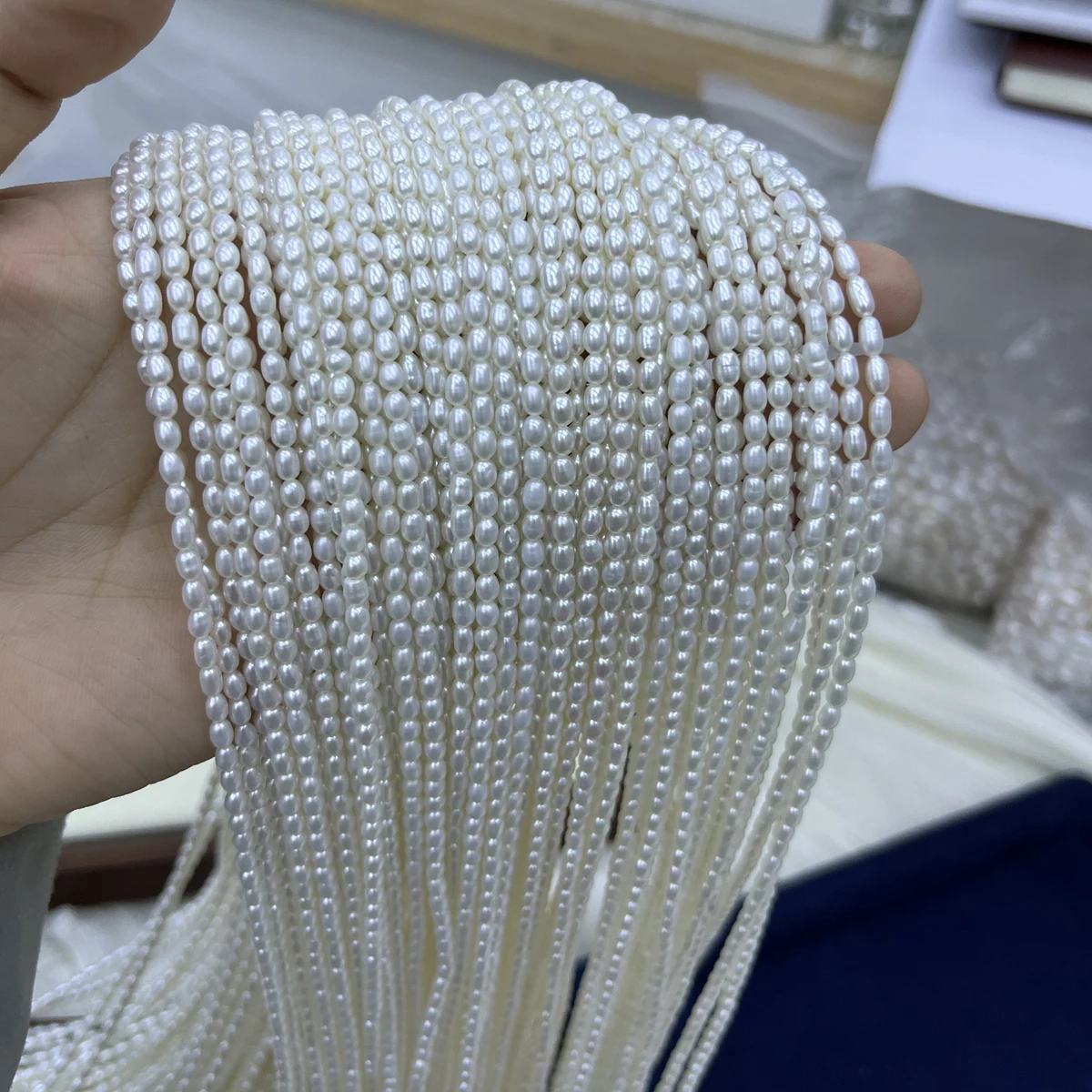 

AAA 2-3mm Rice-Shaped High-Quality Natural Pearl Semi-Finished Beads for Jewelry Making DIY Necklace Bracelet Accessories 36cm
