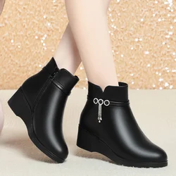 Winter Women Slide Fastener Wedges Heels Ankle Boots Anti-Skip Shoes Round Toe Black Boots Short Plush Warm Shoes