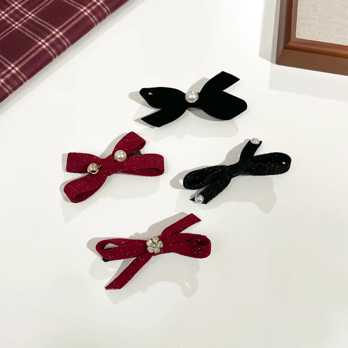 Advanced Temperament, Fashionable Hair Clip, dDuckbill Clip, Bow, Pearl Velvet Side Clip Hairpin Bobby Pin