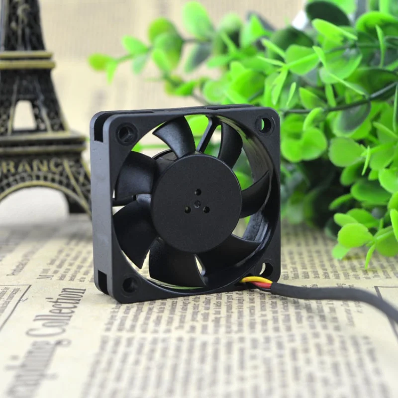 KDE1205PHVX 5cm 5015 12V 1.9W 4-Wire Fan