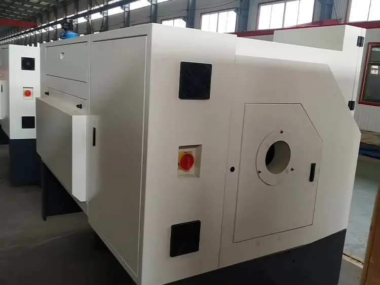 Ck6130 Tornio orizzontale a letto piatto CNC Tornitura Hine