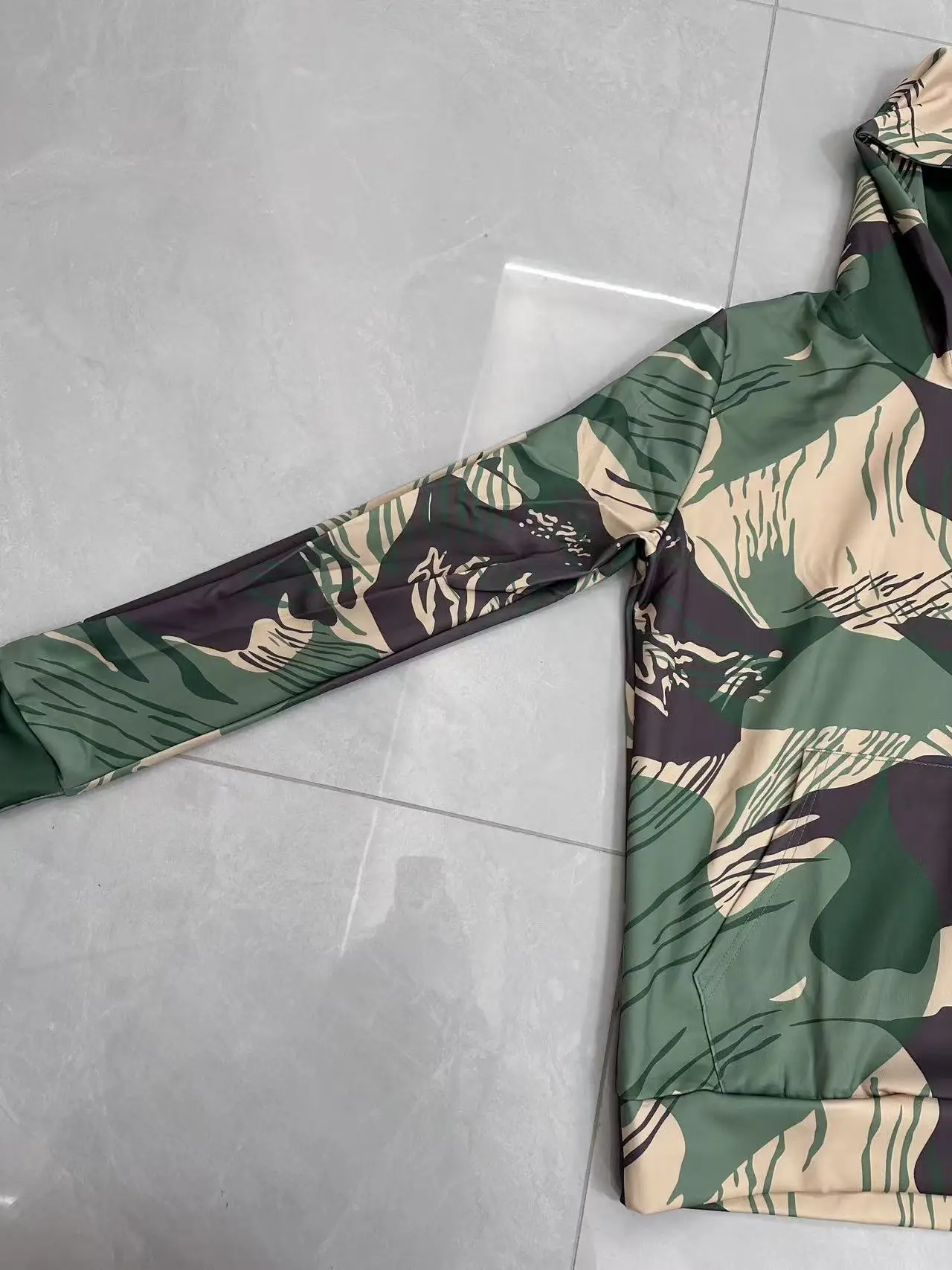 Autumn new thin hooded cardigan jacket military green camouflage hoodie oversized loose hanging feeling lazy