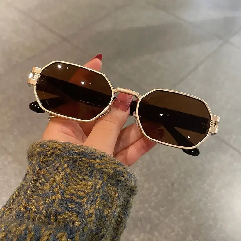 Vintage Square Sunglasses Women Men Rectangle Sun Glasses Female Pc Frame Eyewear Oculos De Sol for Male Female Eyeglasses