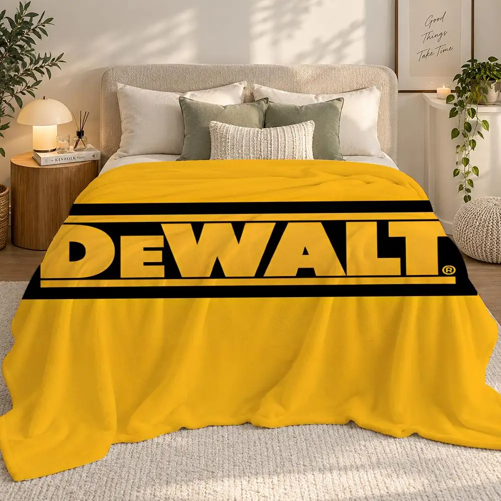D-deWalt Throw 240g flannel blanket, suitable for sofas, beds, offices, exquisite gift blankets
