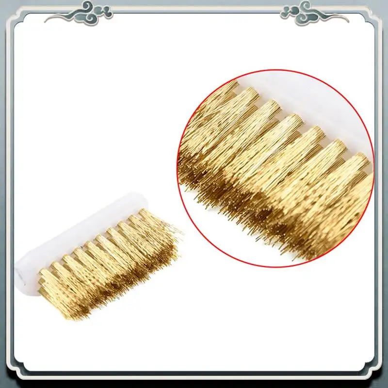 

Premium Copper Wire Toothbrush Nozzle Cleaning Brush White & Gold For Ender-3/CR-10/Ender-5 Hotend Cleaning Nozzle Heater Block