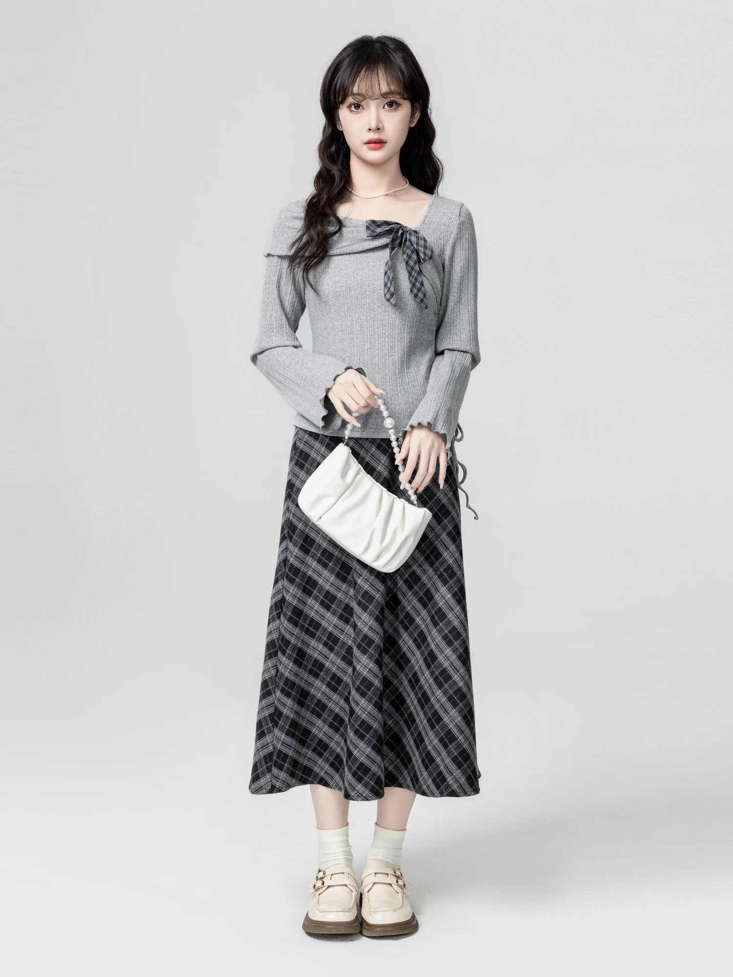 Coreano Sle ey Colletto asimmetrico Lungo Sve T-shirt da donna Design autunnale Nodo Vita che abbraccia la base superiore irt