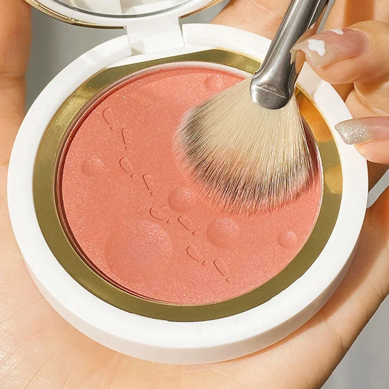 สีดําเดี่ยว Blush แปรงพัดลมรูปร่างแป้งผสมเน้นแปรงแต่งหน้าผู้หญิงเครื่องสําอางค์เครื่องมือความงามма