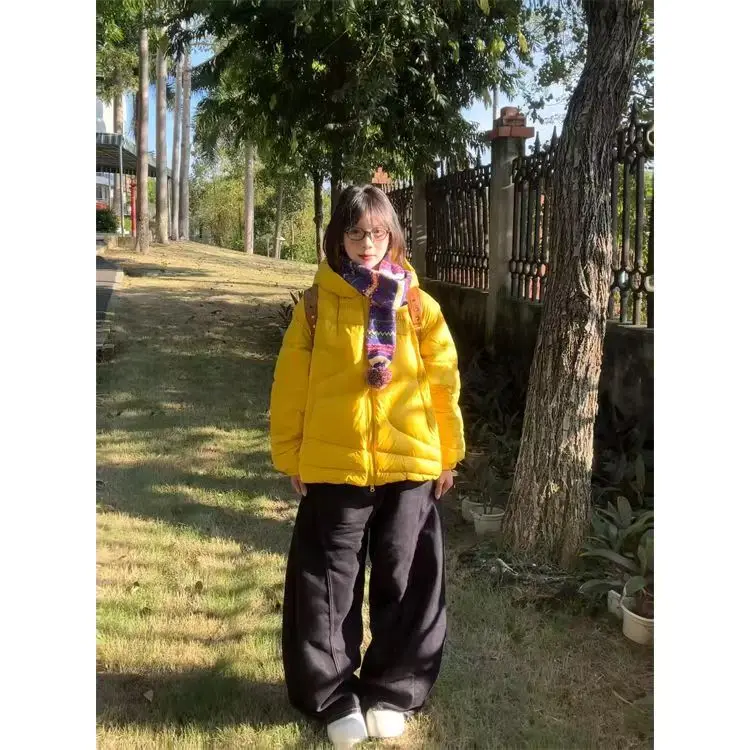 

Куртка-парка женская красная, однотонная, прочная, плотная, тяжелая, надежная, износостойкая, устойчивая, с прочной конструкцией, унисекс