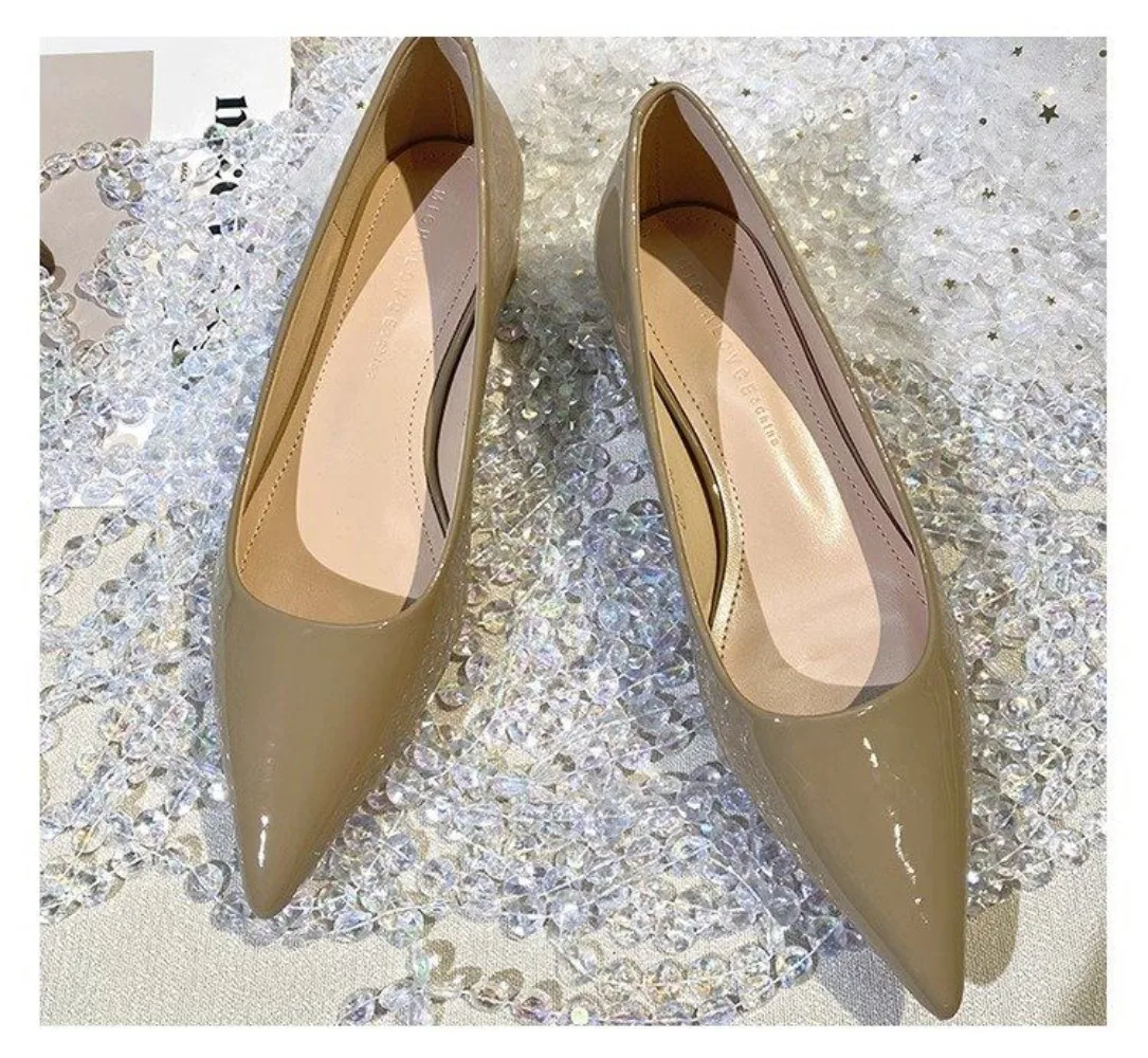 French style patent leather pointed single shoes  Pumps for women with a 3cm low heel new fashionable thick heel flat shoes view 5