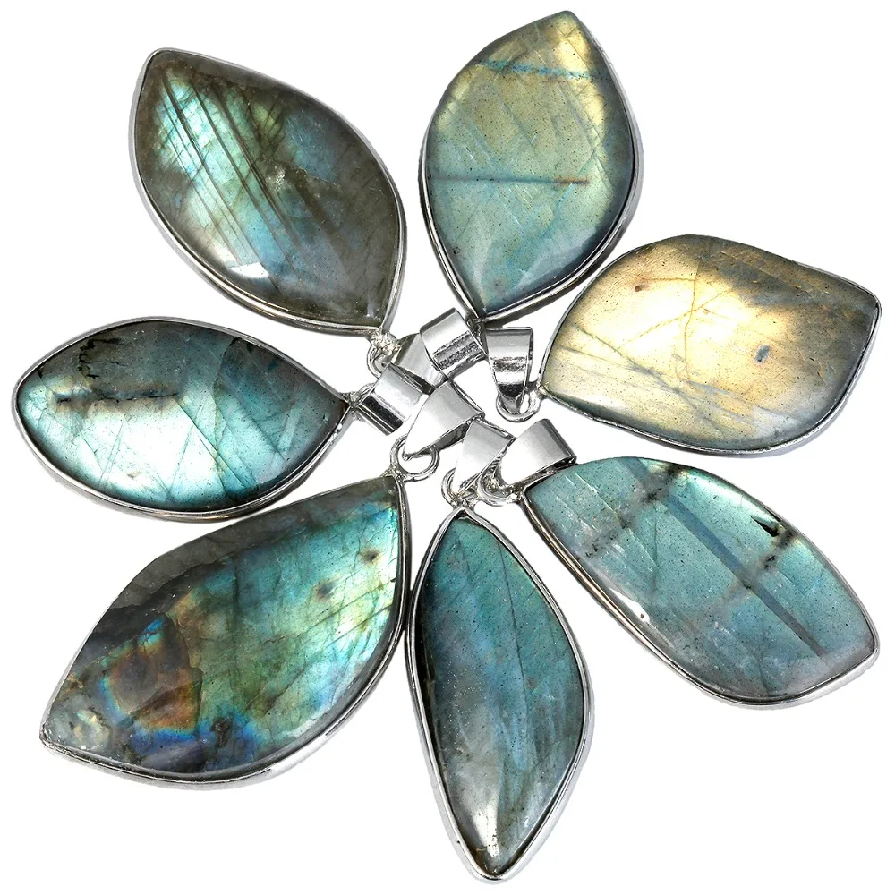 

TUMBEELLUWA Natural Irregular Labradorite Stone Pendant With Free Chain Healing Gemstone Necklace For Unisex Jewelry