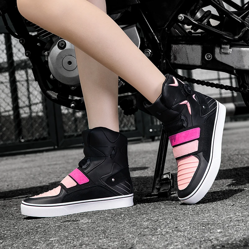 أحذية واقية للدراجات النارية للسيدات للفصول الأربعة، أحذية ركوب عالية الجودة مضادة للانزلاق ومقاومة للاهتراء وجيدة التهوية