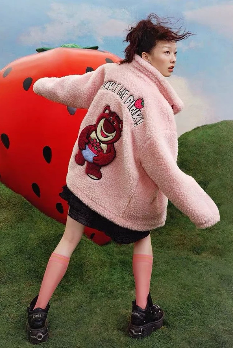 سترة نسائية جديدة لعام 2025 على شكل دب الفراولة - سترة شتوية سميكة مبطنة بالصوف - بلوزة فضفاضة ومريحة ودافئة مفتوحة من الأمام #4