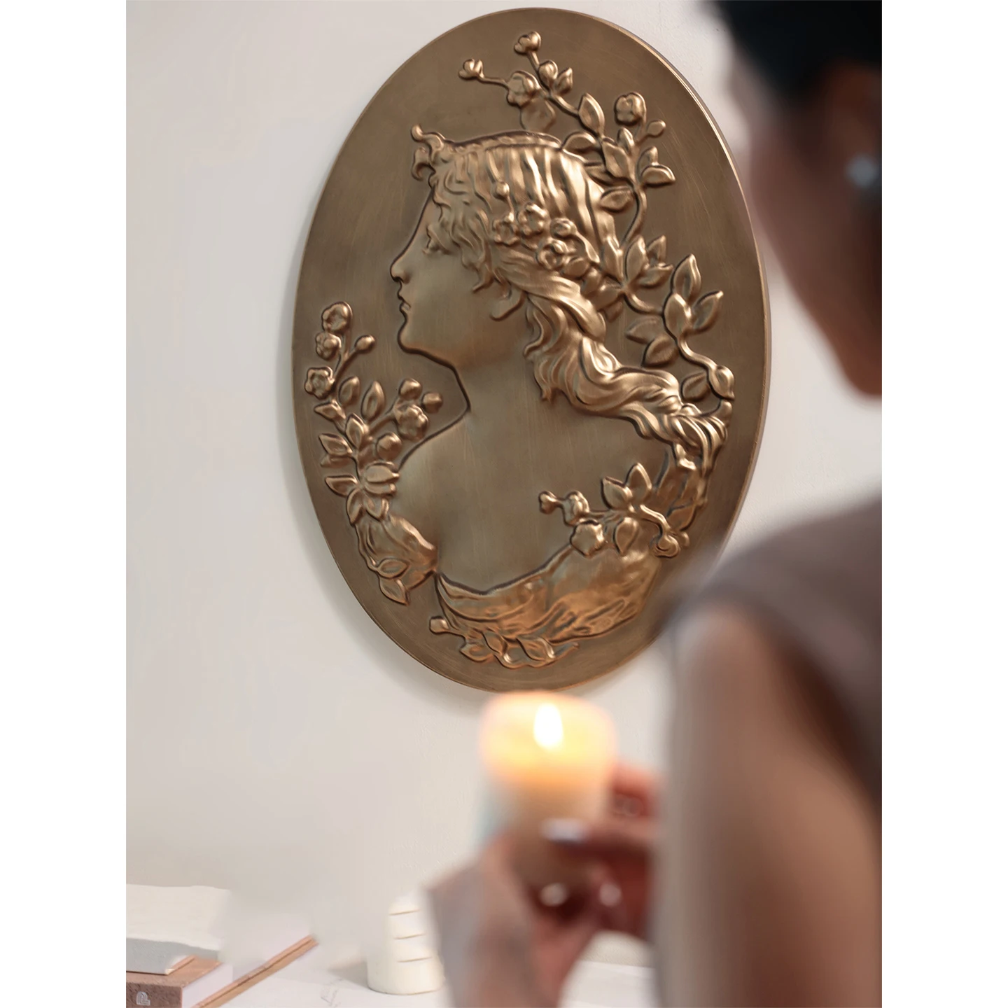 Home Living Room Corridor Decoration Entrance Decoration Medieval Style Woman Statue Metal Relief Painting Art Hangings