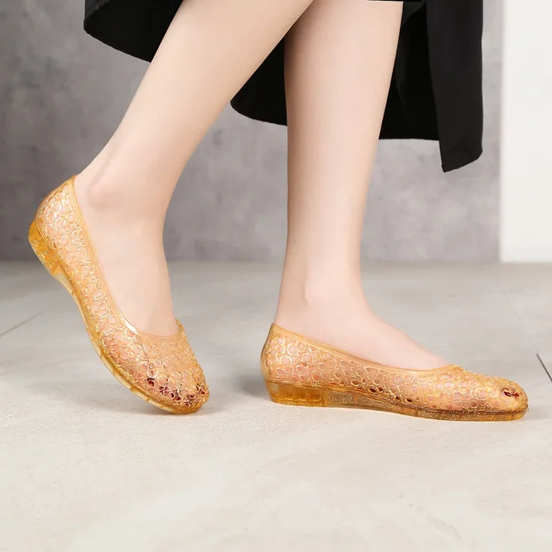 

2025 Women Sandalias De Mujer Clear Flat LadiesSequin Flat Ladies Sandals Ladies Beach Jelly Shoes