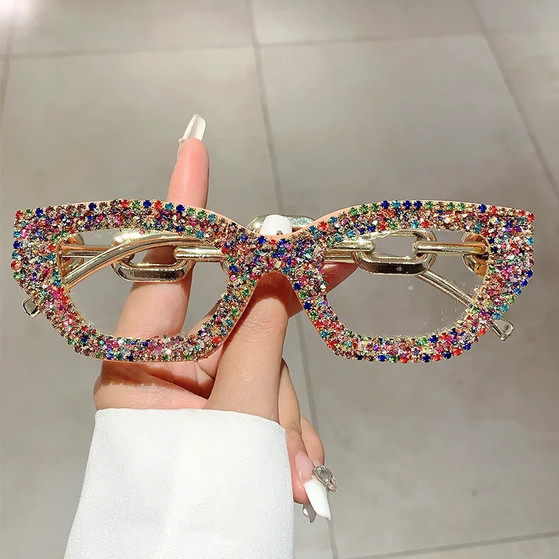 Luxury Diamond Rhinestone Vintage Brand Designer Sunglasses Women For Female Sun Glasses Punk Popular Chain Party Shades UV400