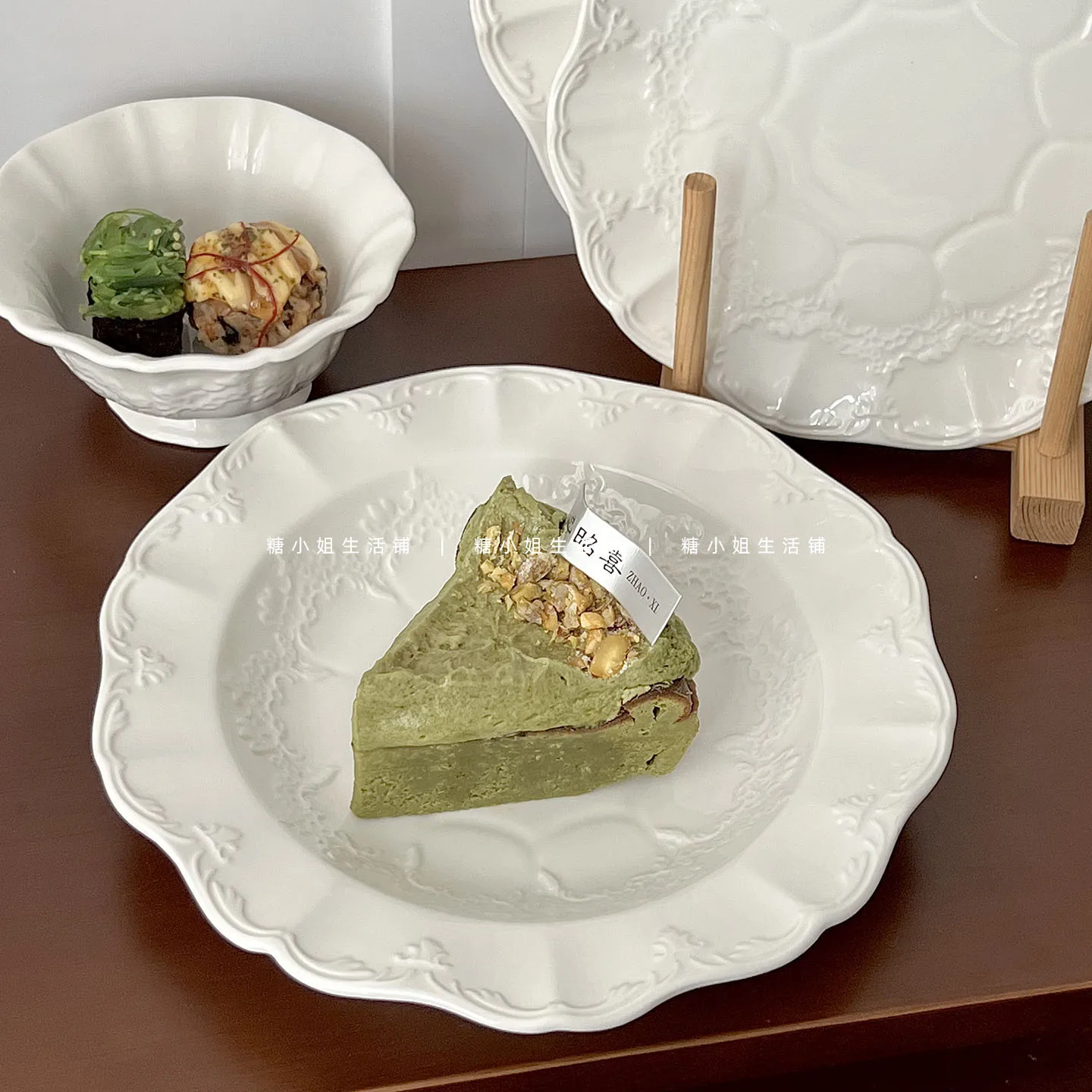 French Style Relief Ceramic Plate New Household 8~8.8 Inch High End Exquisite Dinner Tableware White Floral Shape Dessert Dish