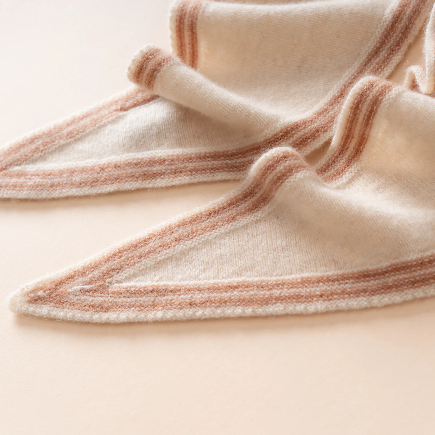 100% Goat Cashmere Triangle Scarf Small Shawl Neck Warmer Applique Striped Multipurpose Scarf Women Pashmina Soft Knit Accessor